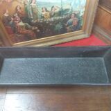 Rectangular cast iron tray