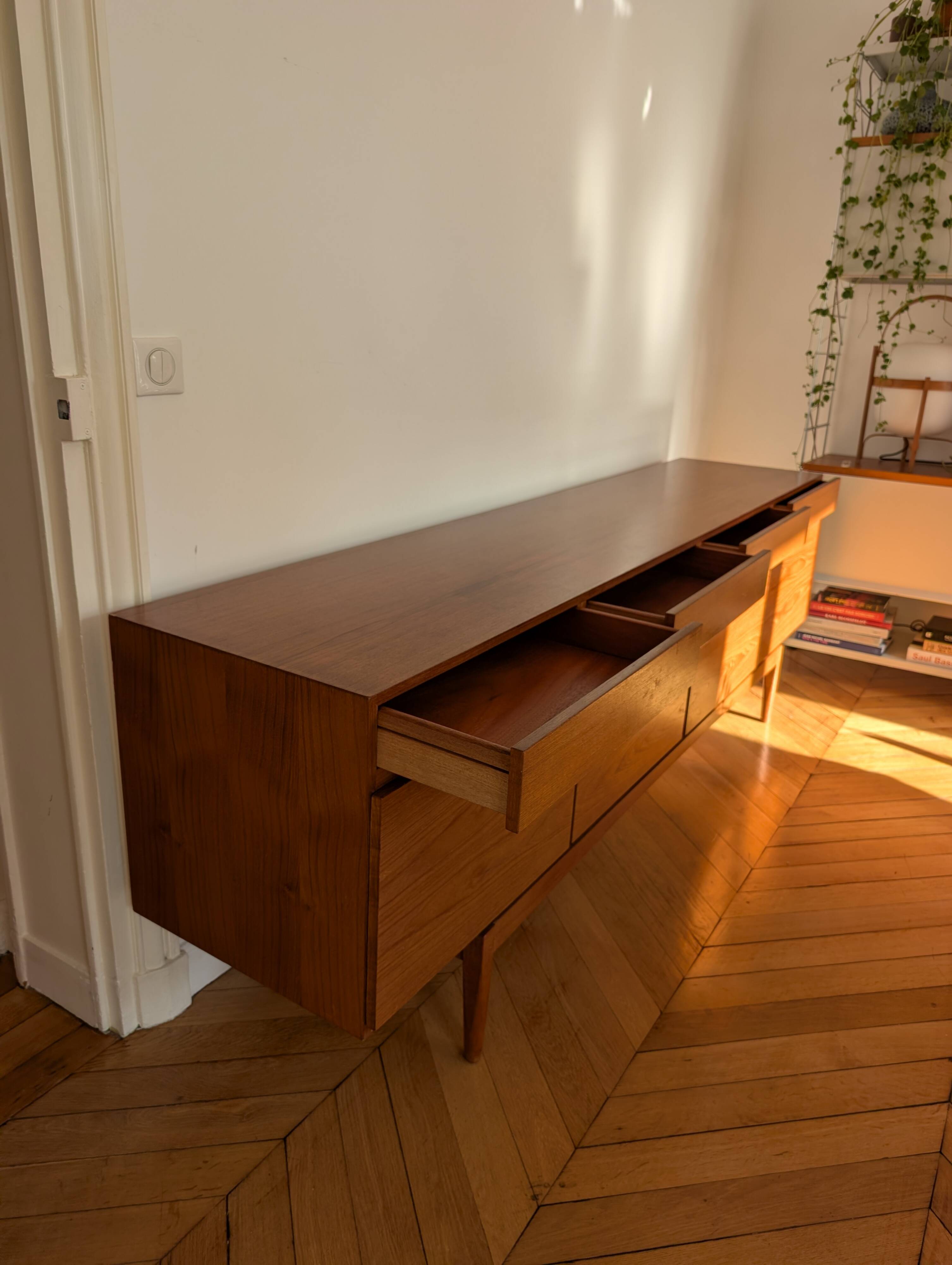 Scandinavian teak sideboard – Model FA 66 – Ib Kofod-Larsen