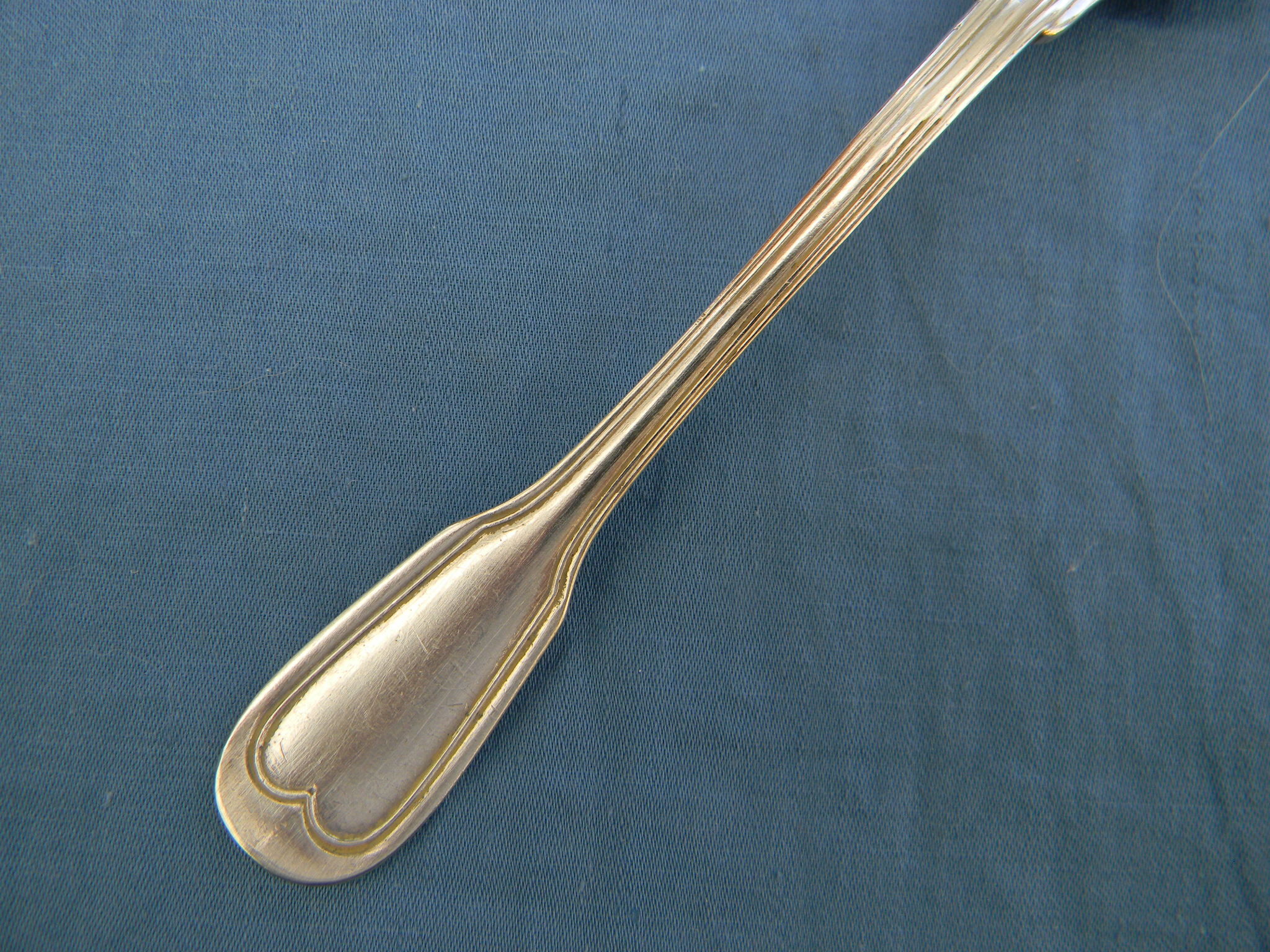 Set of 6 teaspoons in silver metal.