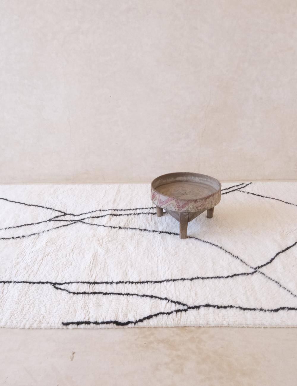 Beni Mrirt White Rug - 265 x 165 cm