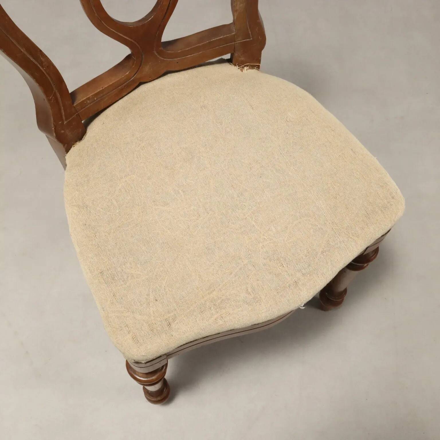 Antique walnut chairs with horsehair upholstery, Italy, 19th century.