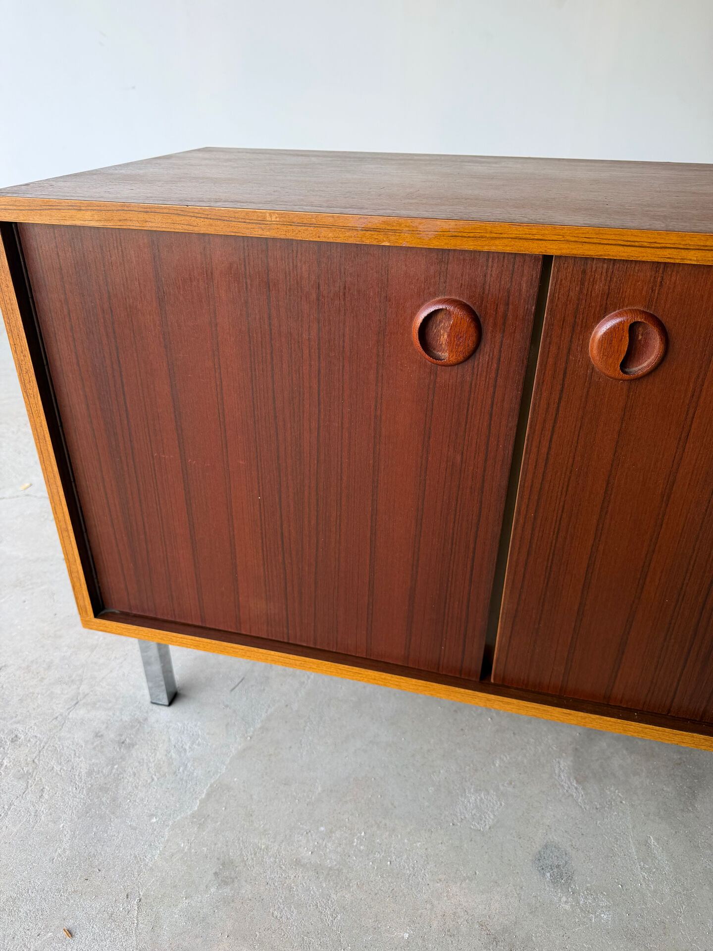Petite enfilade / buffet double design scandinave moderniste teck