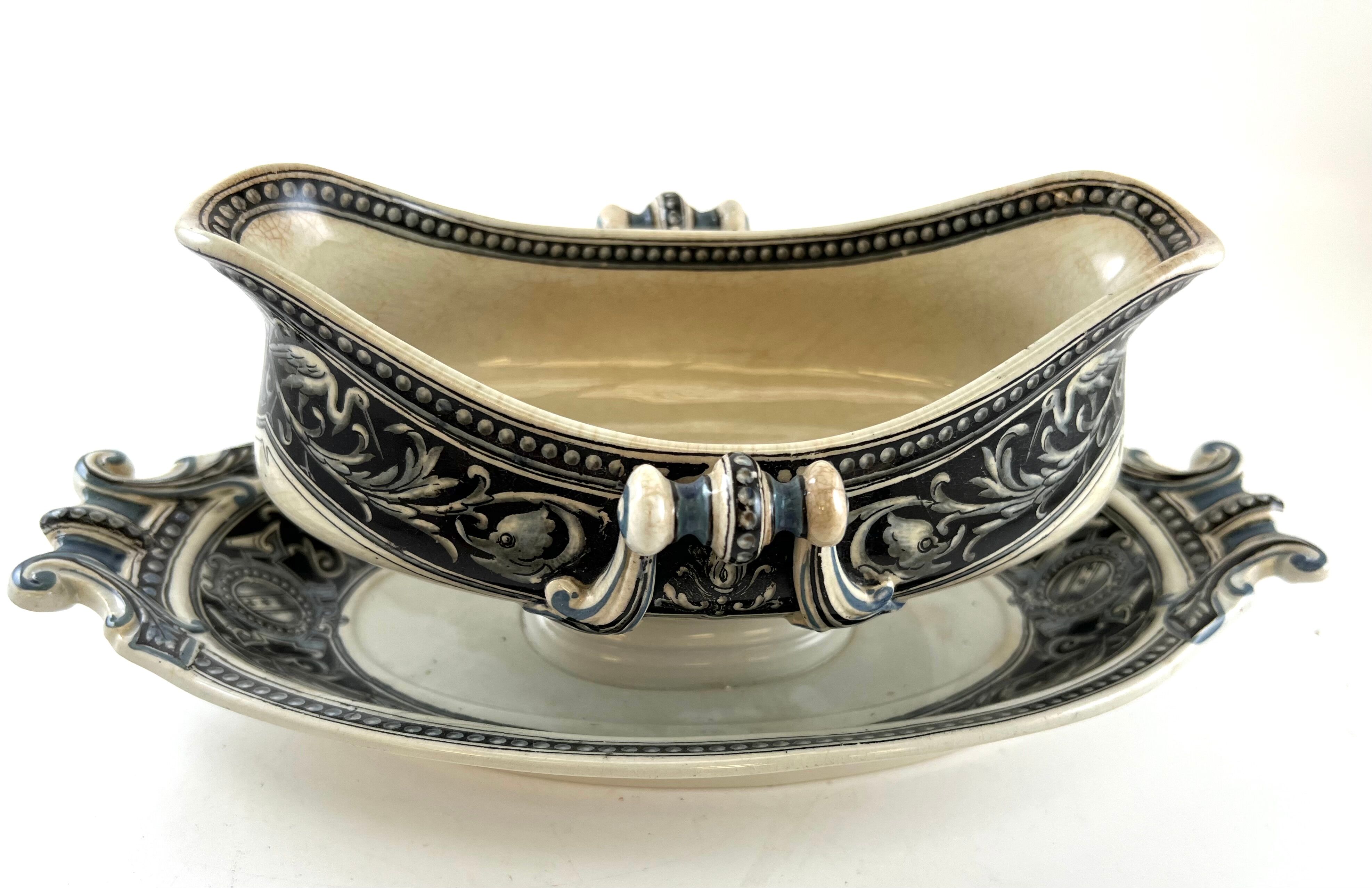 Sauce boat Sarreguemines Lorraine black and white stork décor