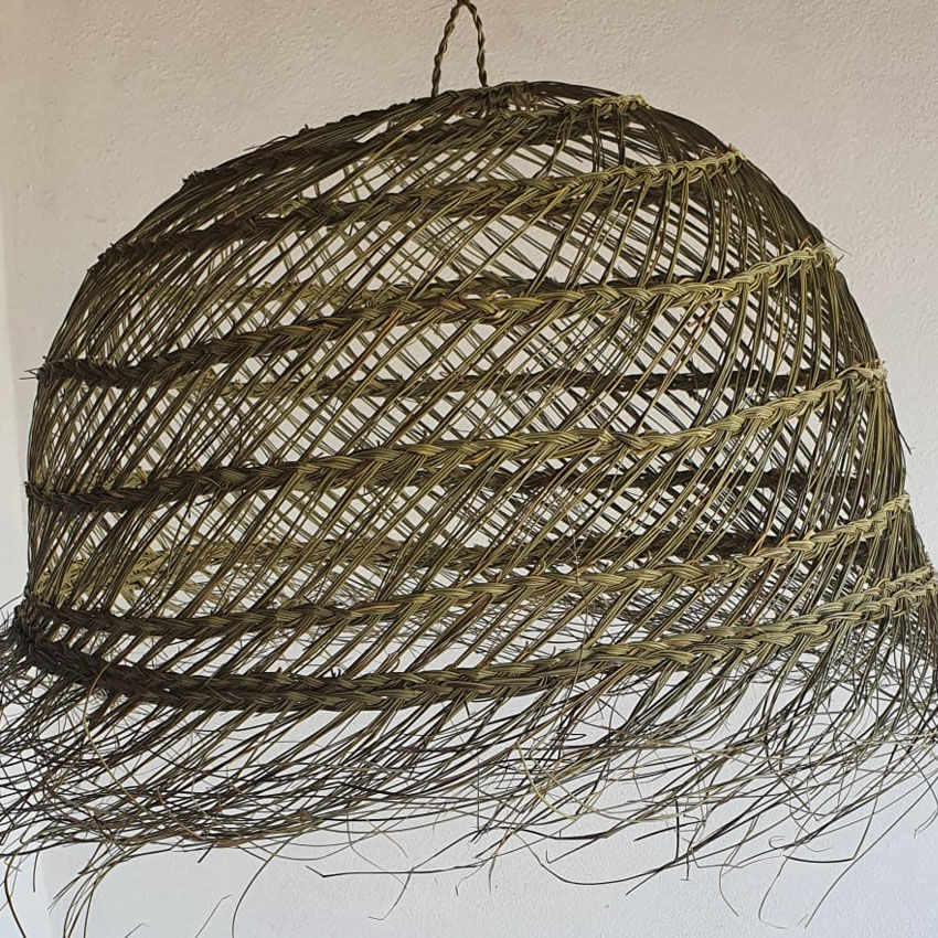 Doum pendant light in natural esparto