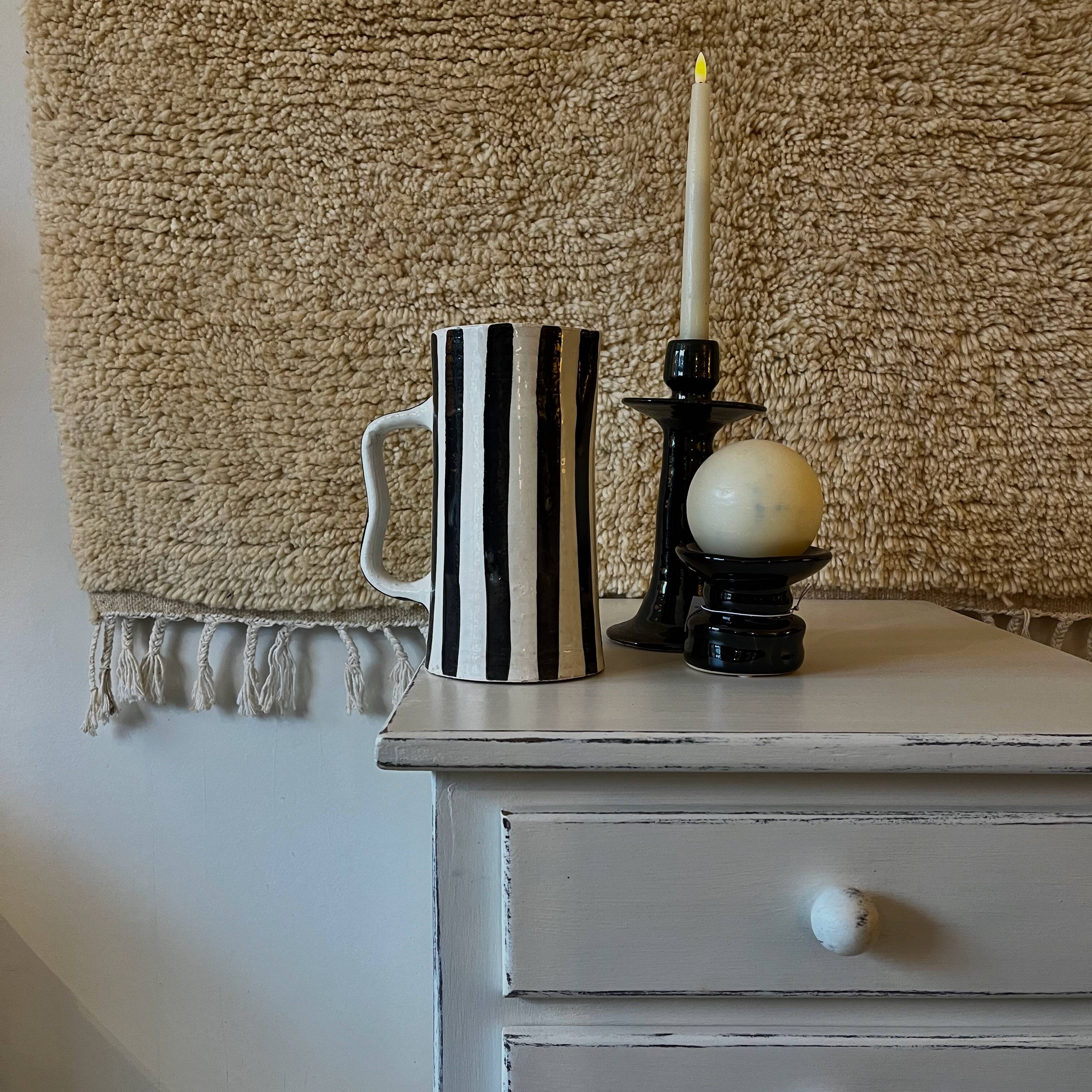 White patinated chest of drawers
