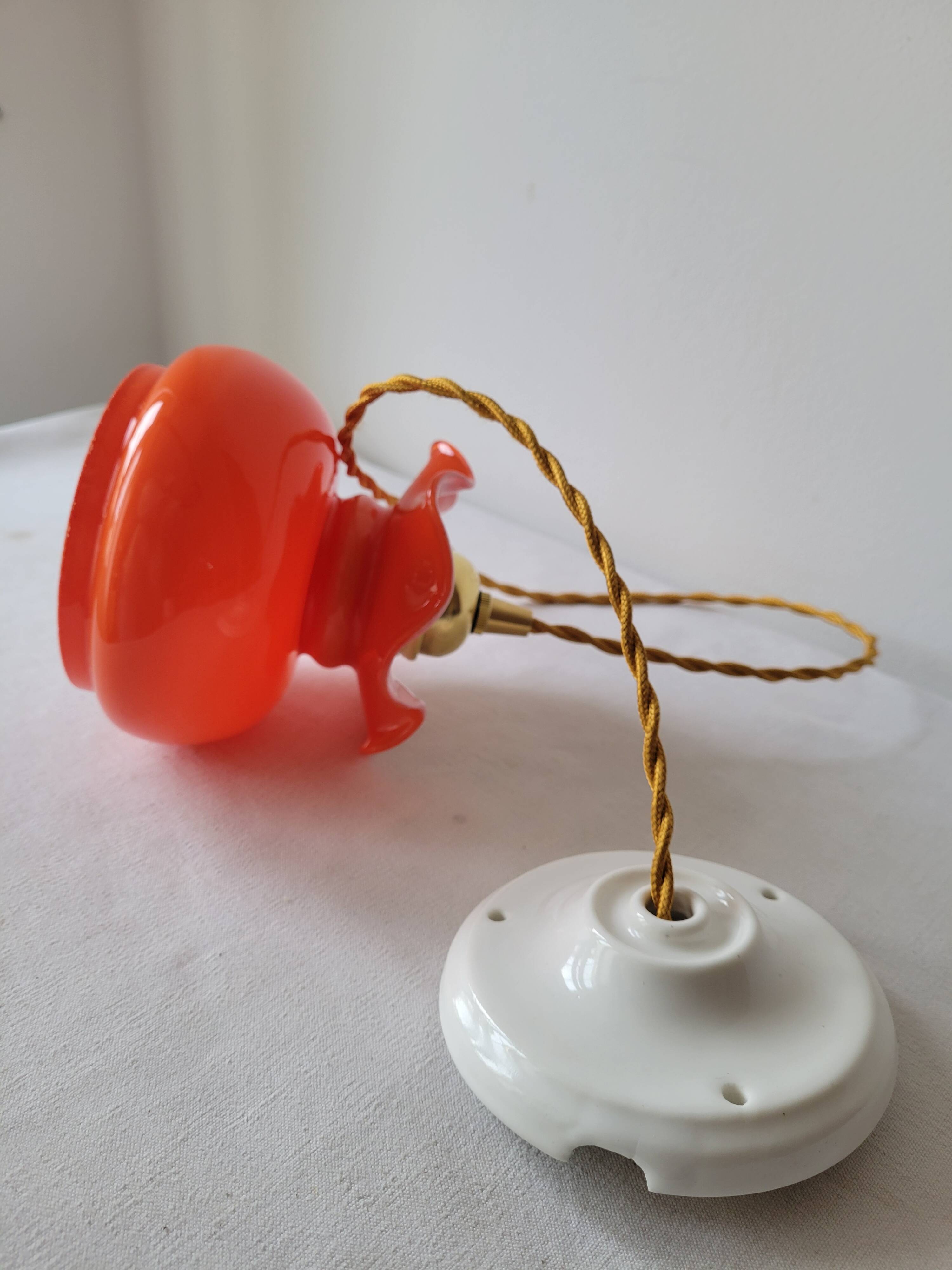 Suspension en opaline orange