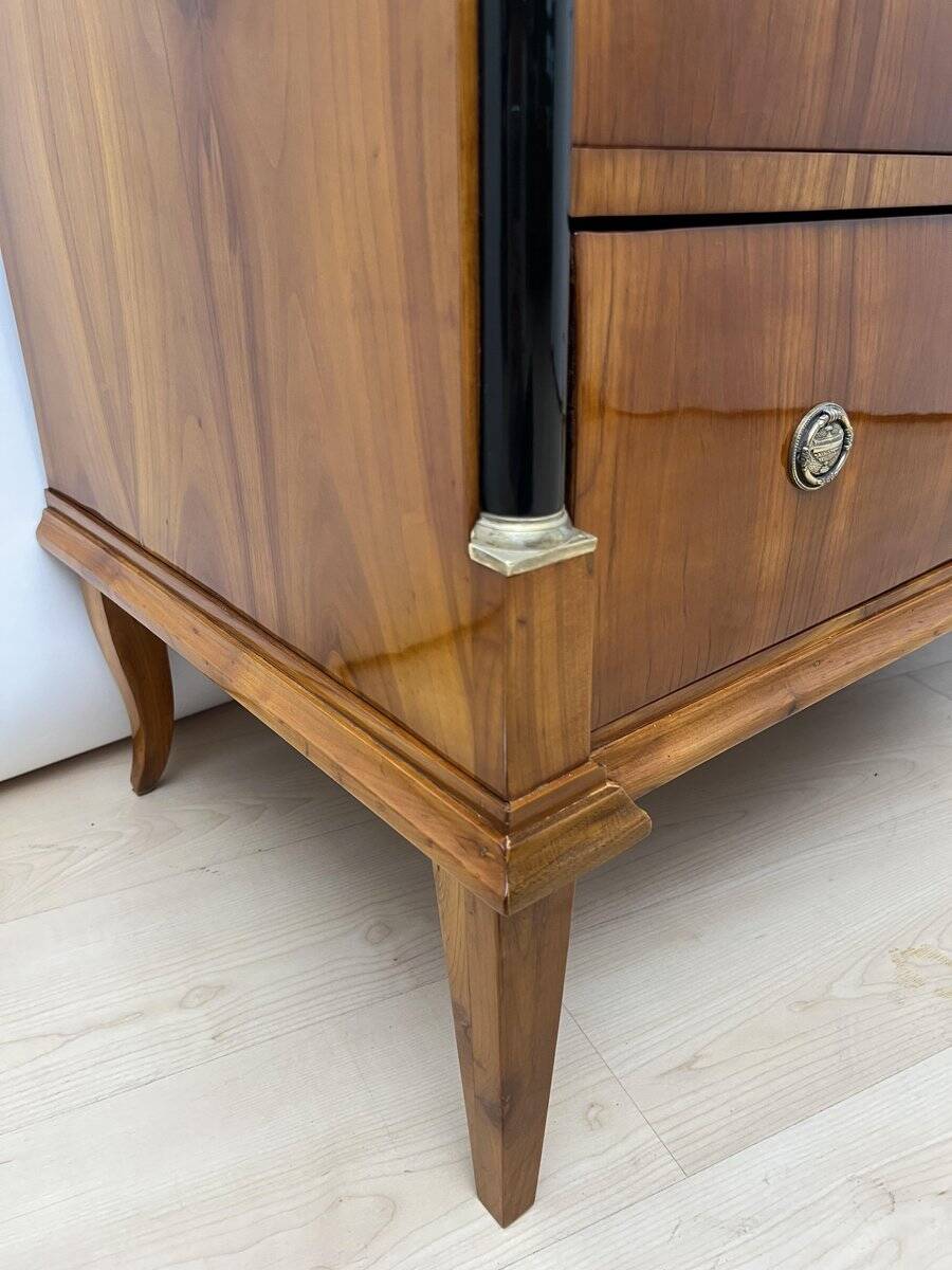 Biedermeier Commode in Cherry Veneer and Brass, Germany, 1820s