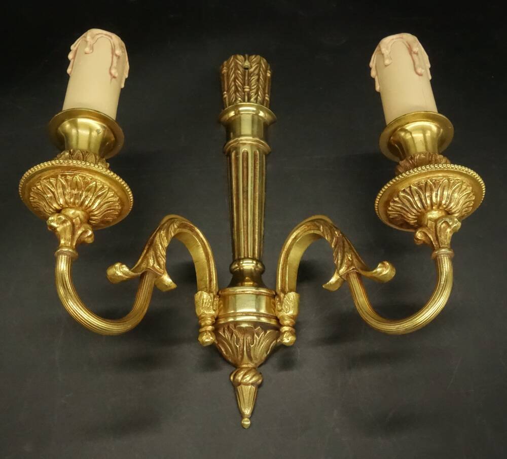 Pair of wall sconces in the style of Louis XVI - gilded bronze