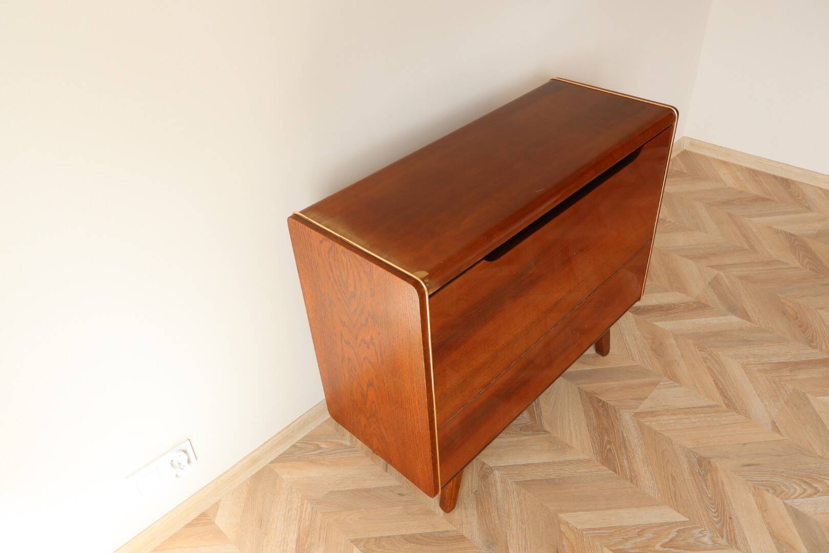 Meuble de bar vintage par Bohumil Landsman pour Jitona, Tchécoslovaquie, modèle U391 des années 1960
