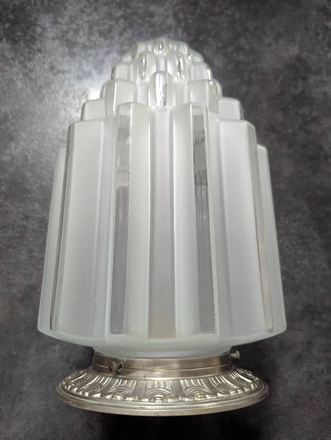 Ancien grand plafonnier lampe à poser globe Skyscraper verre Art déco