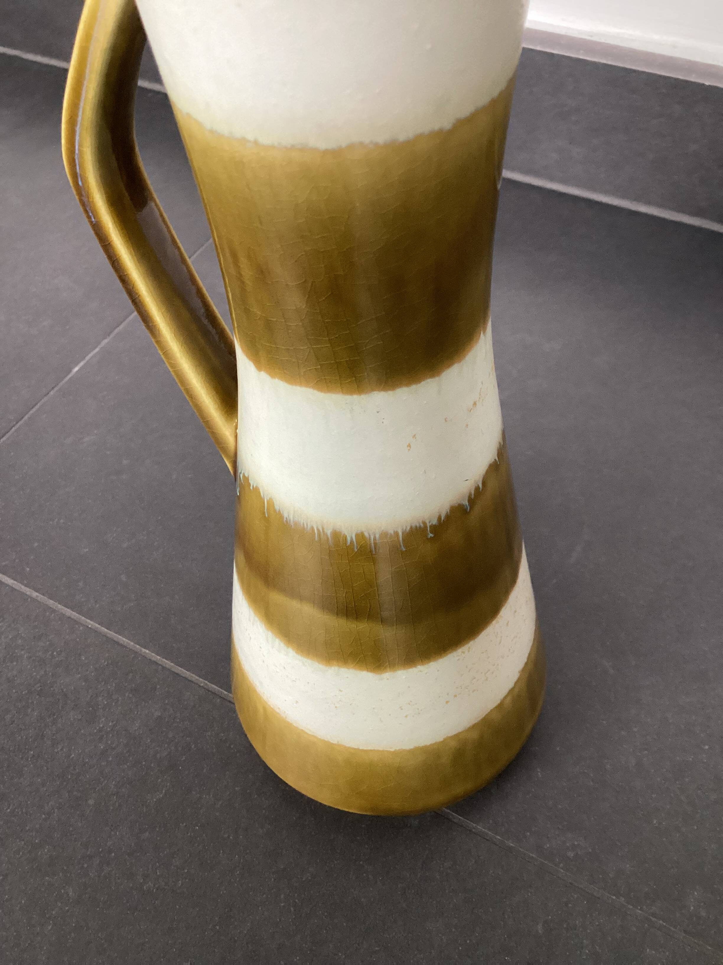 Bay West Germany vase, West German ceramics, 1960s-1970s
