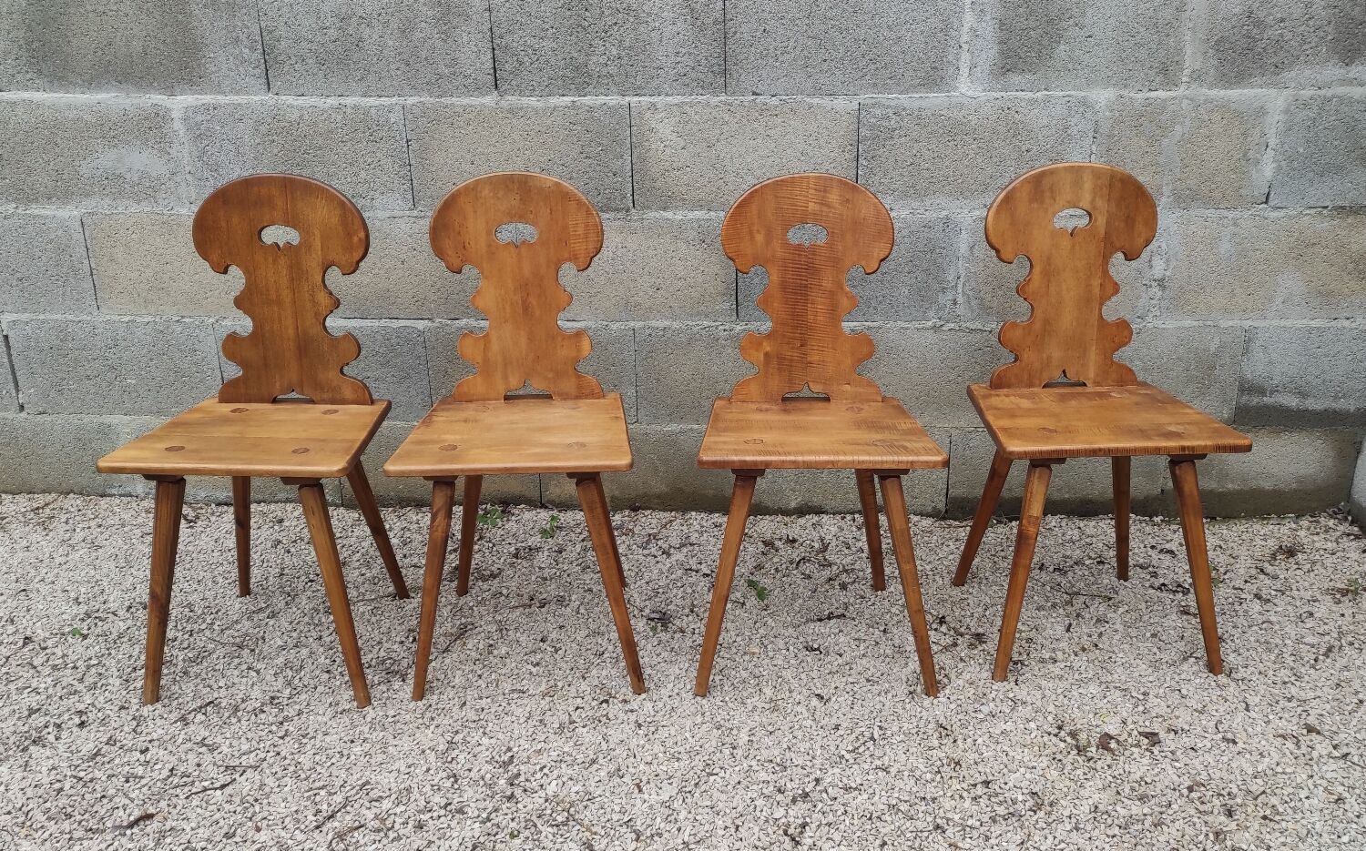 Set of 4 mountain chairs or blond wood chalet chairs