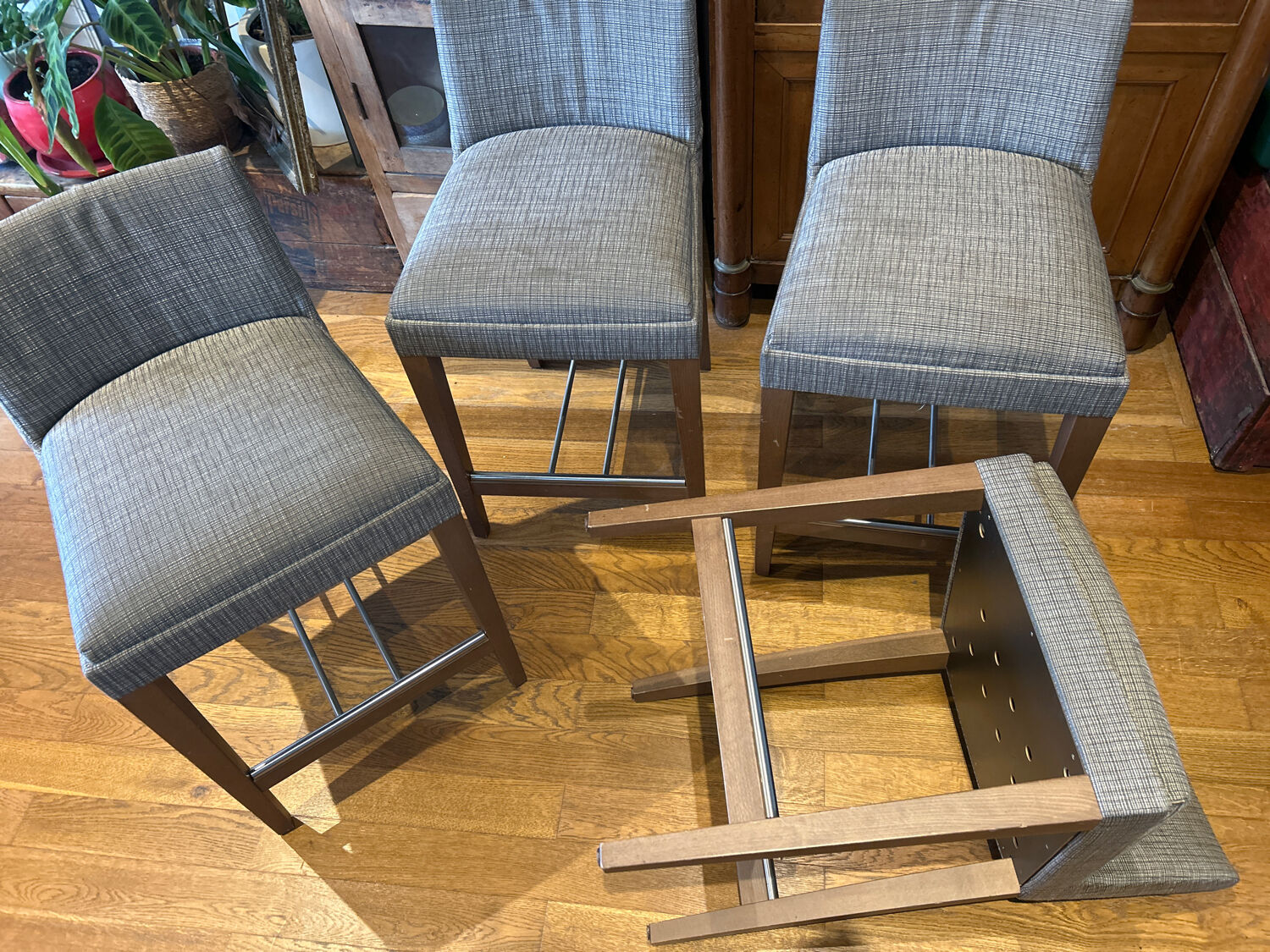 Set of 4 bar stools