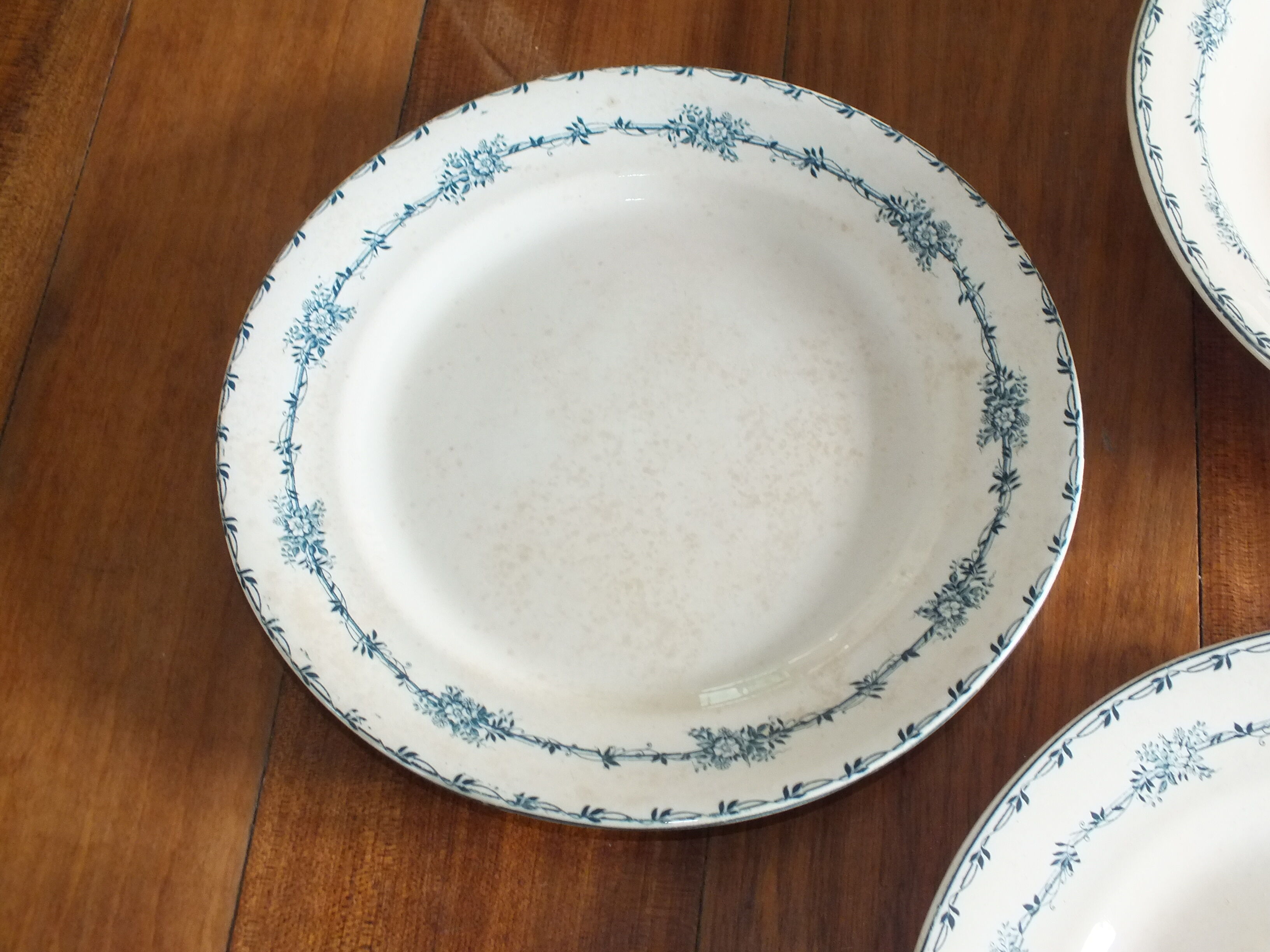 3-course round set in iron Salins Sartene earth