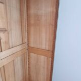 Armoire parisienne avec miroirs