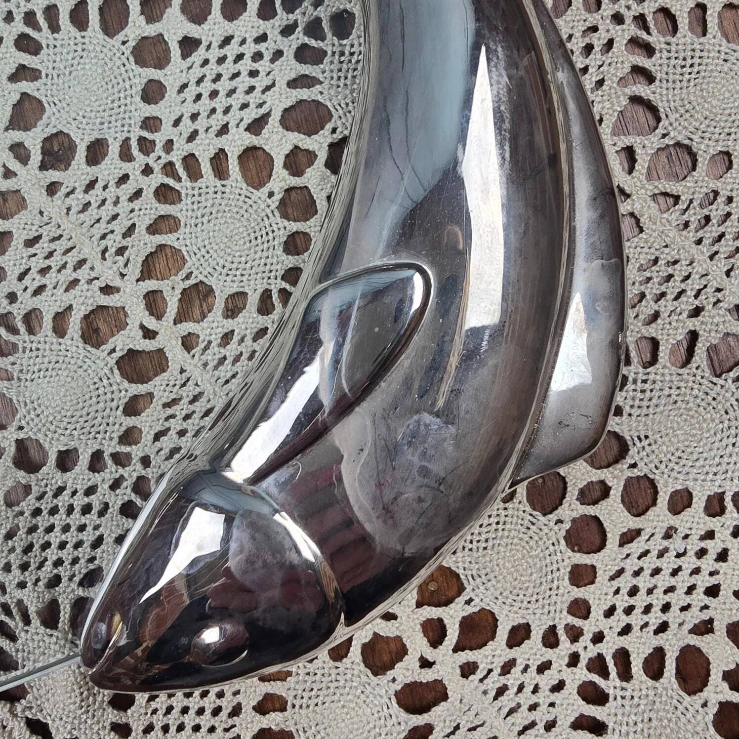 SILEA fish serving platter or dish in glass, with silver fish handles.