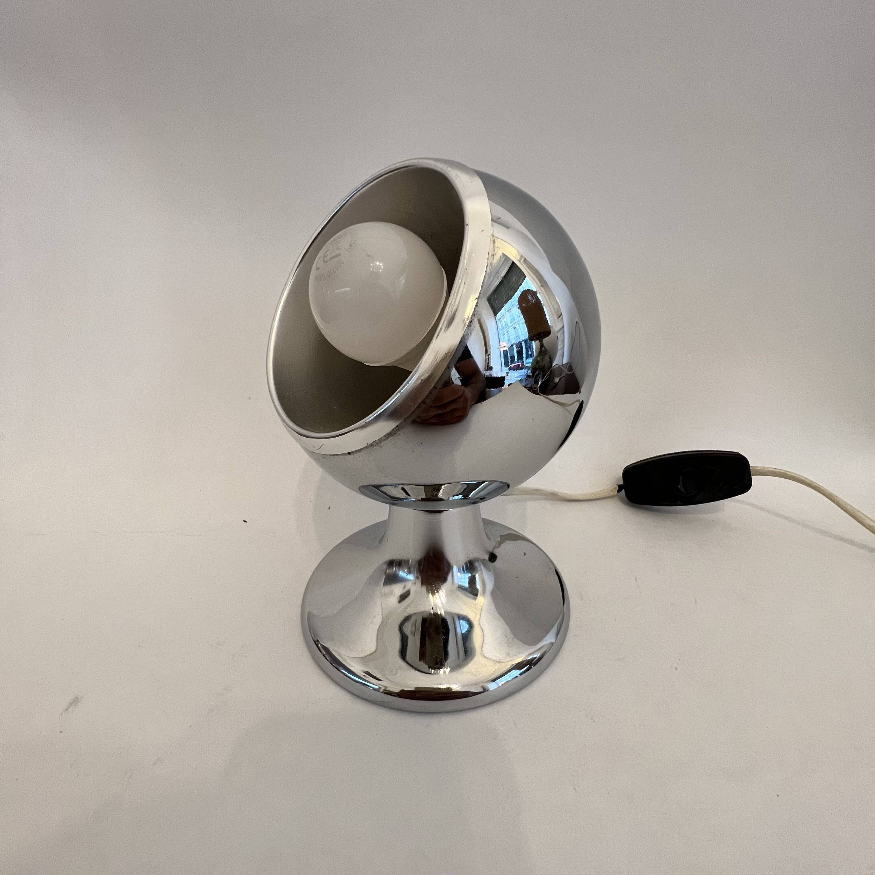 Table lamp design 1970 eyeball.