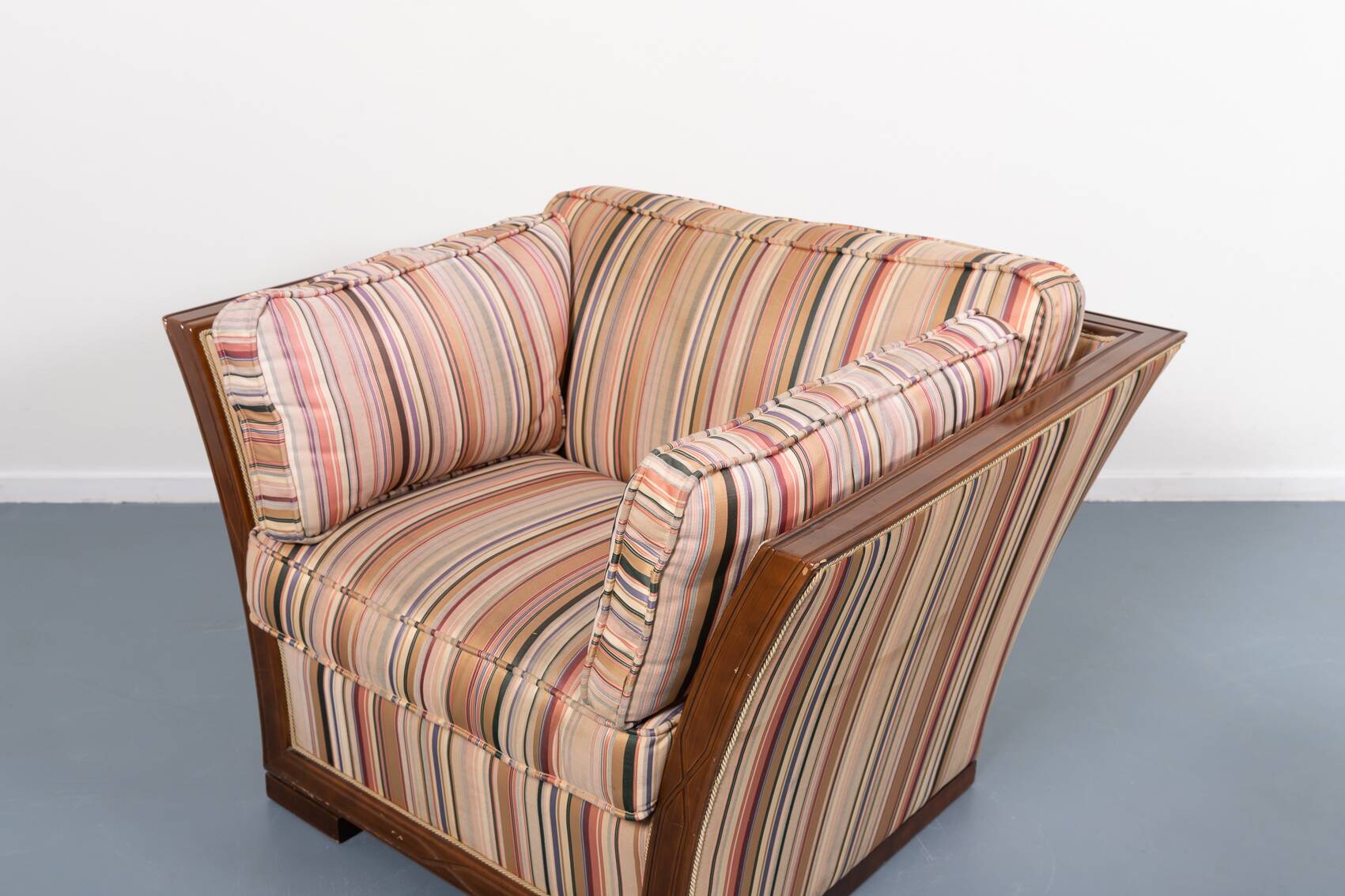 Paire de fauteuils lounge design italien des années 1980