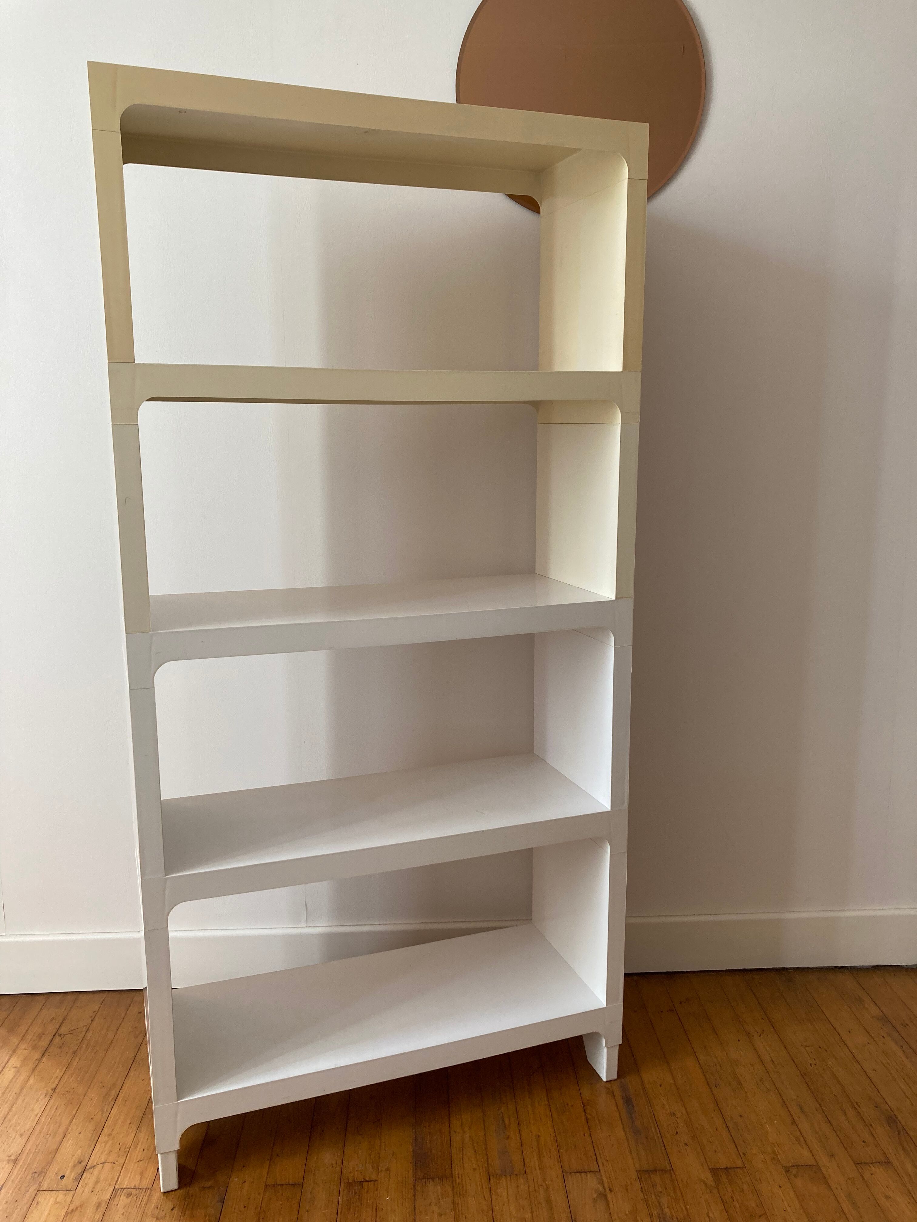 Prisunic shelves