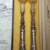 Art Nouveau salad servers in horn and silver metal