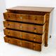 Grande commode Biedermeier en placage de noyer 1820-1840