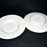 Wedgwood set of 2 pasta plates, Patrician garland, England