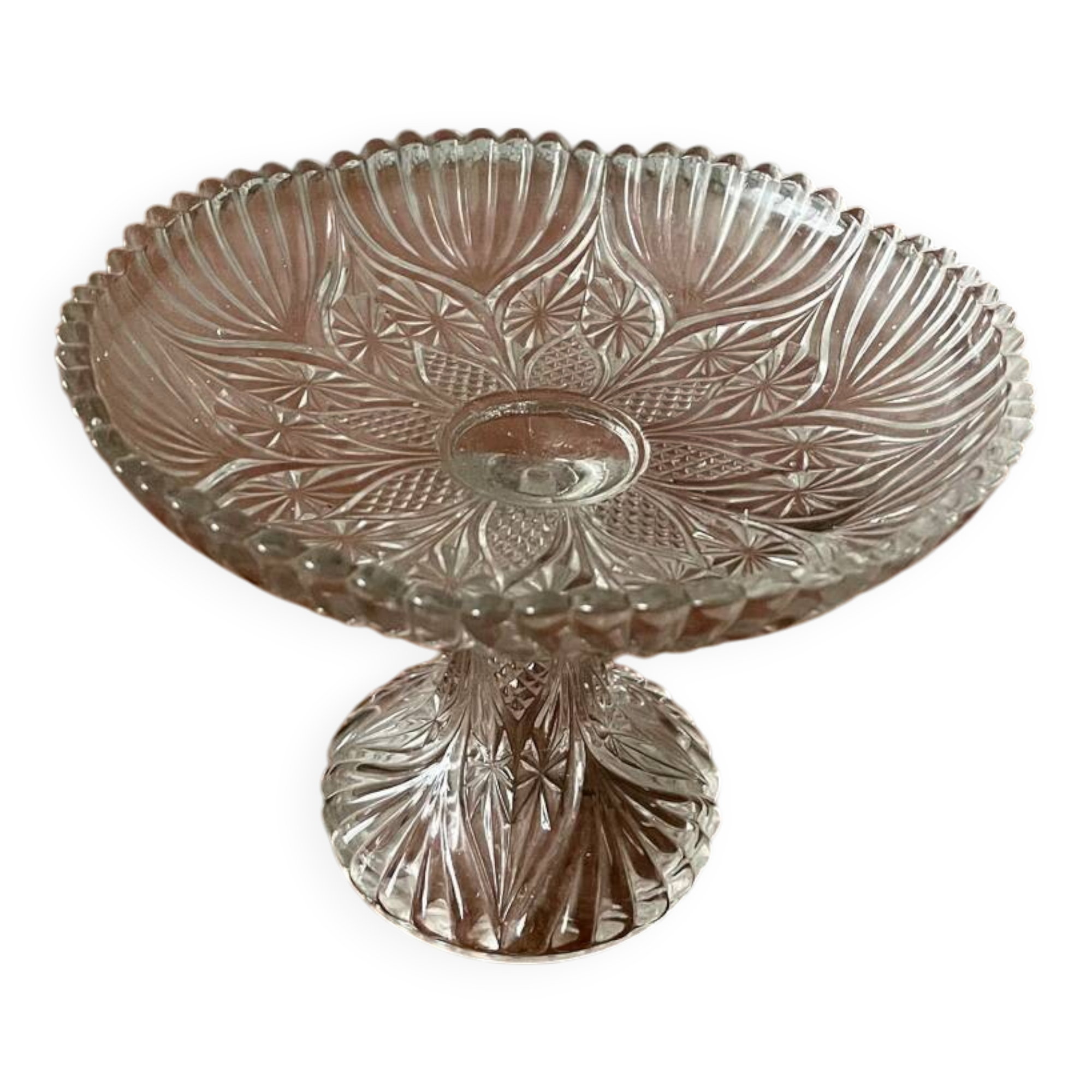 Chiseled glass fruit bowl