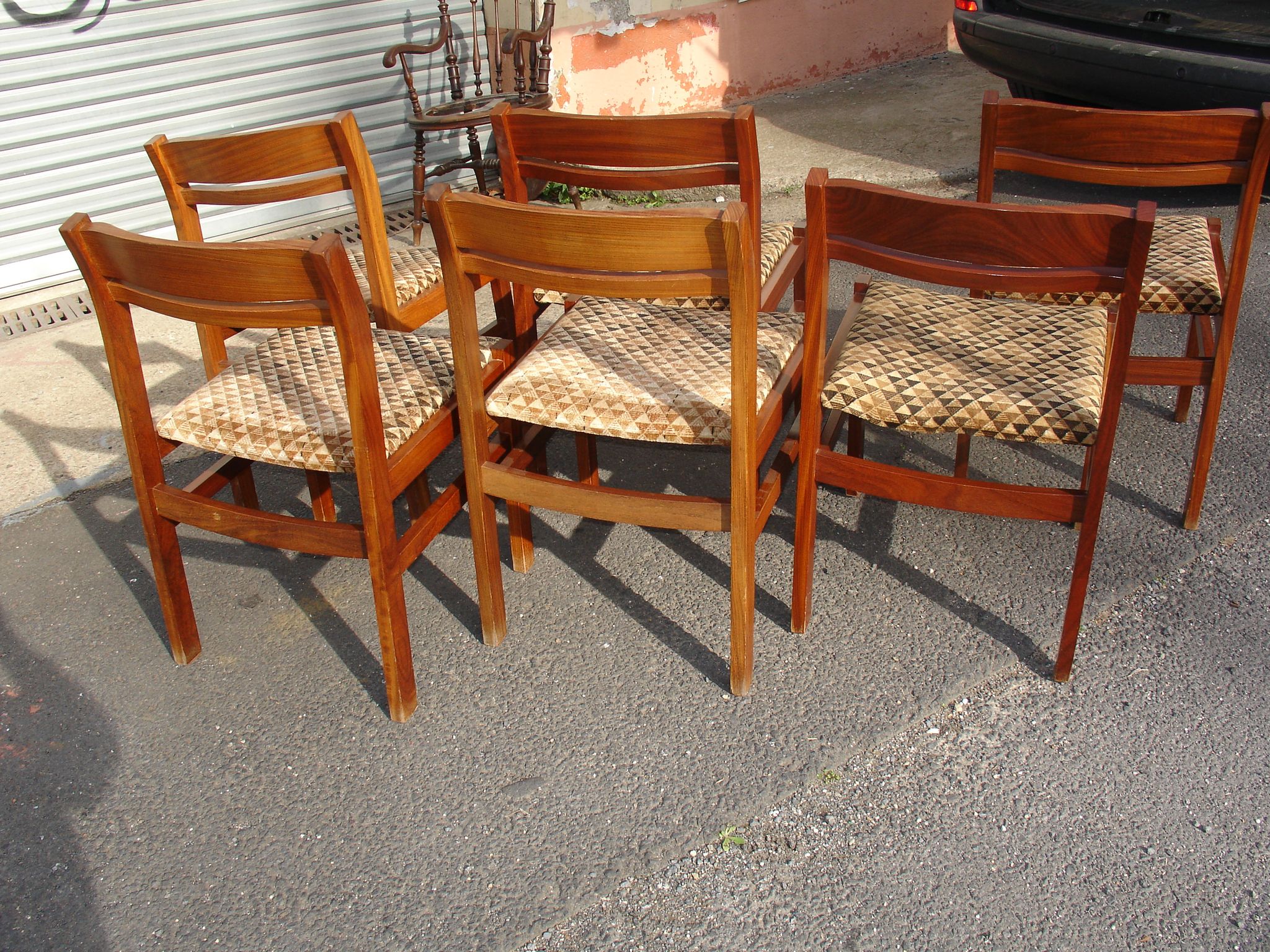 Série de 6 chaises en Pao Rosa vers 1950-60