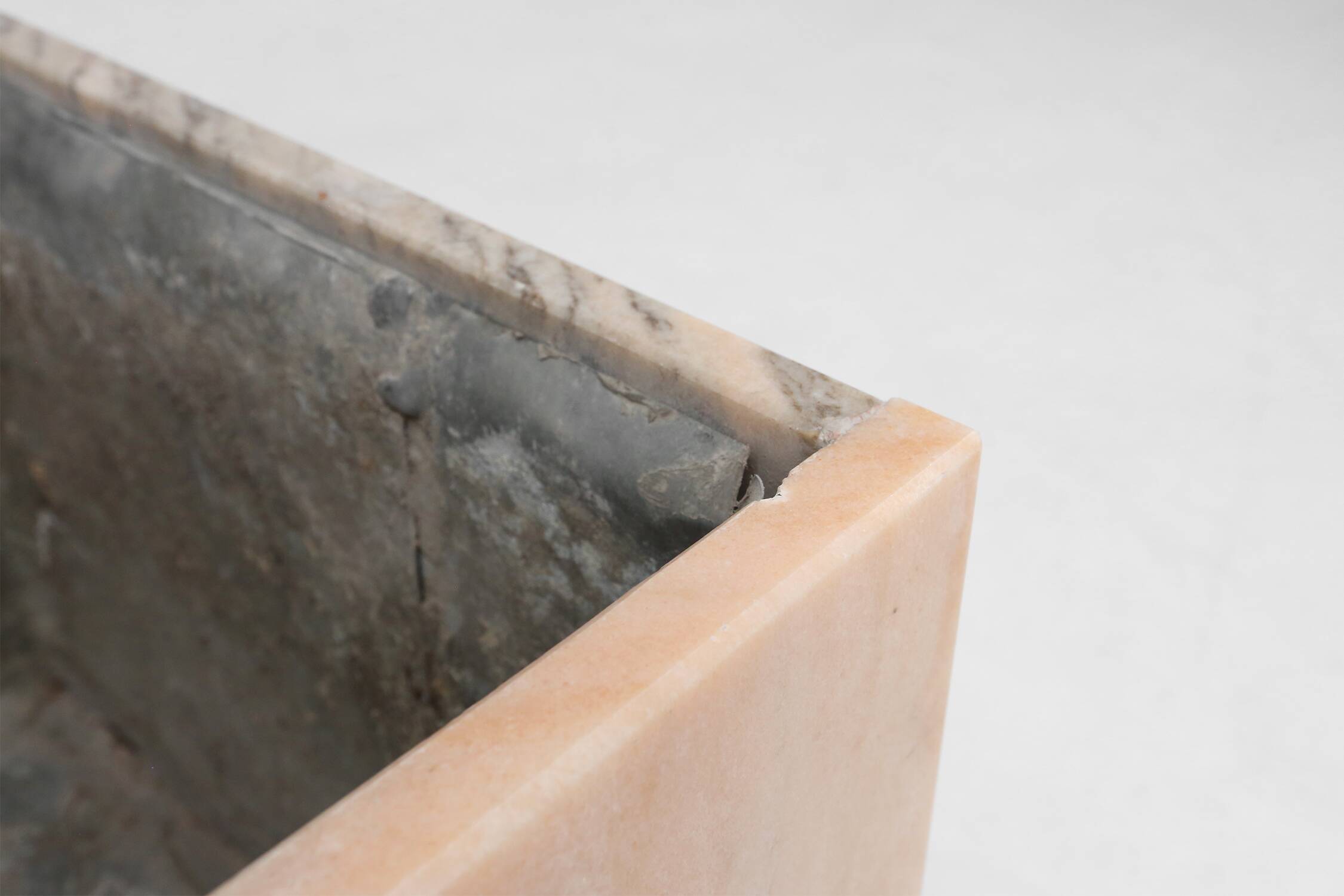 Large marble planter in pink marble, Belgium ca. 1980