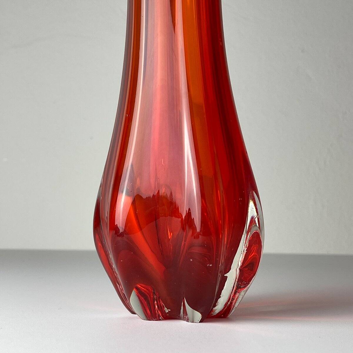Mid-century red glass vase, Italy, 1970s