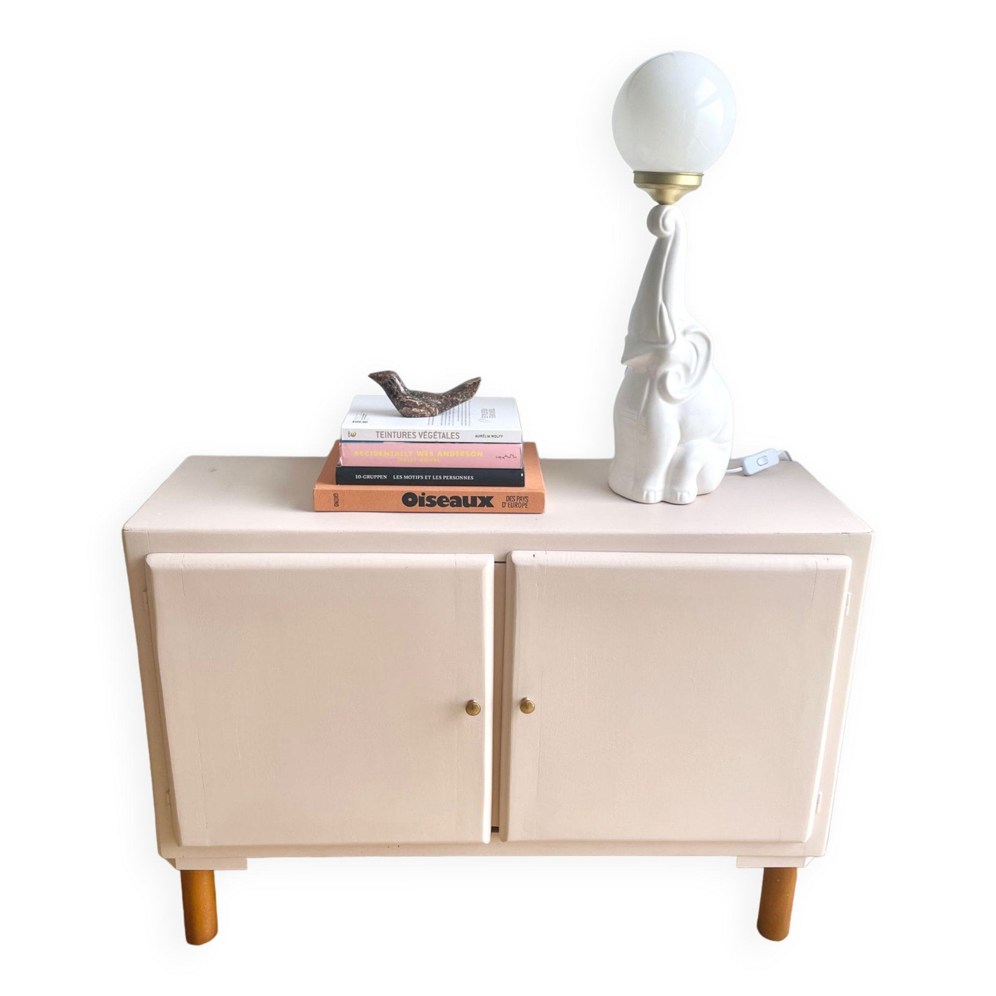 Mado type base cabinet