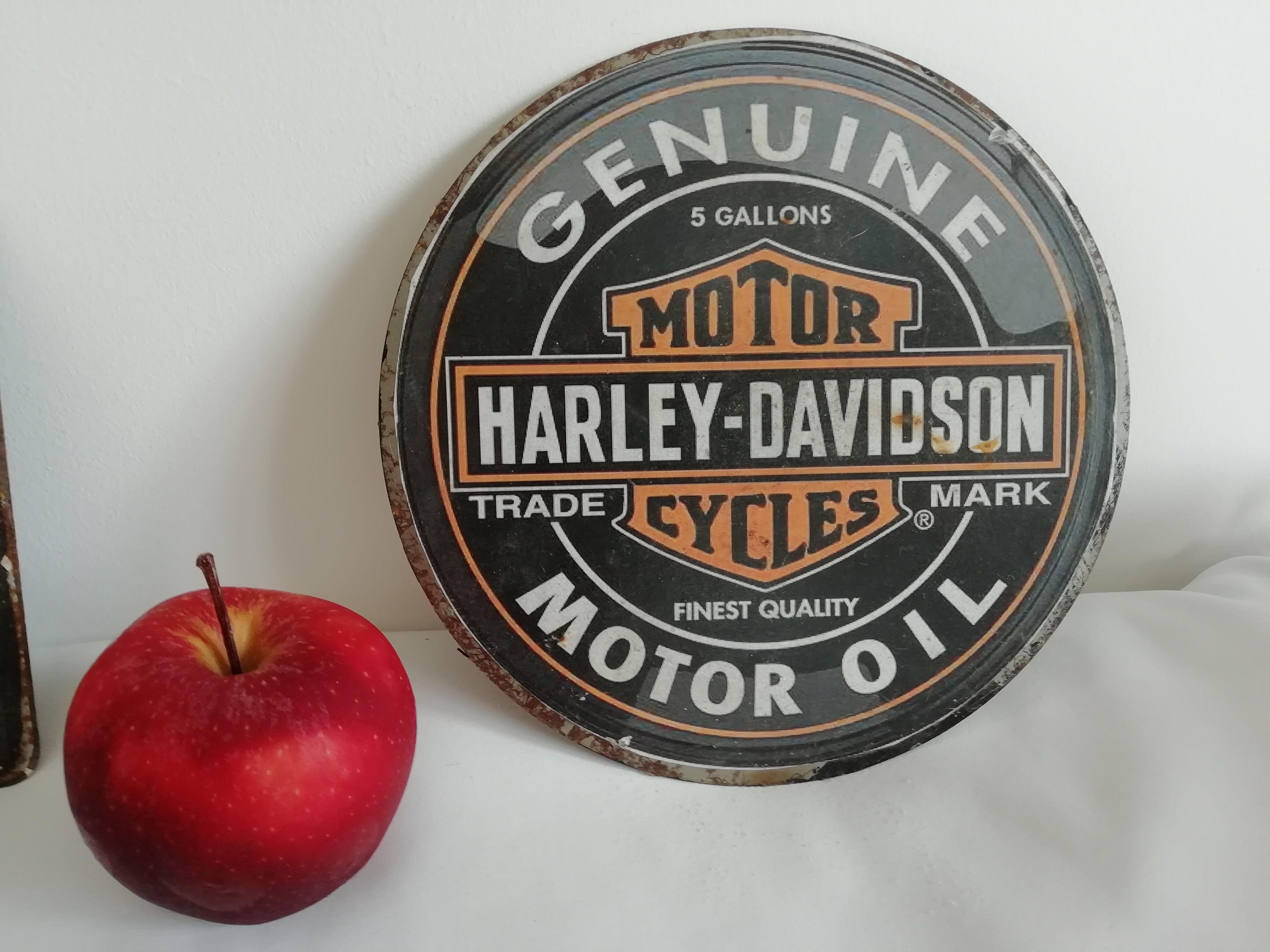2 Vintage sheet metal plates / Harley-Davidson garage / speedwell