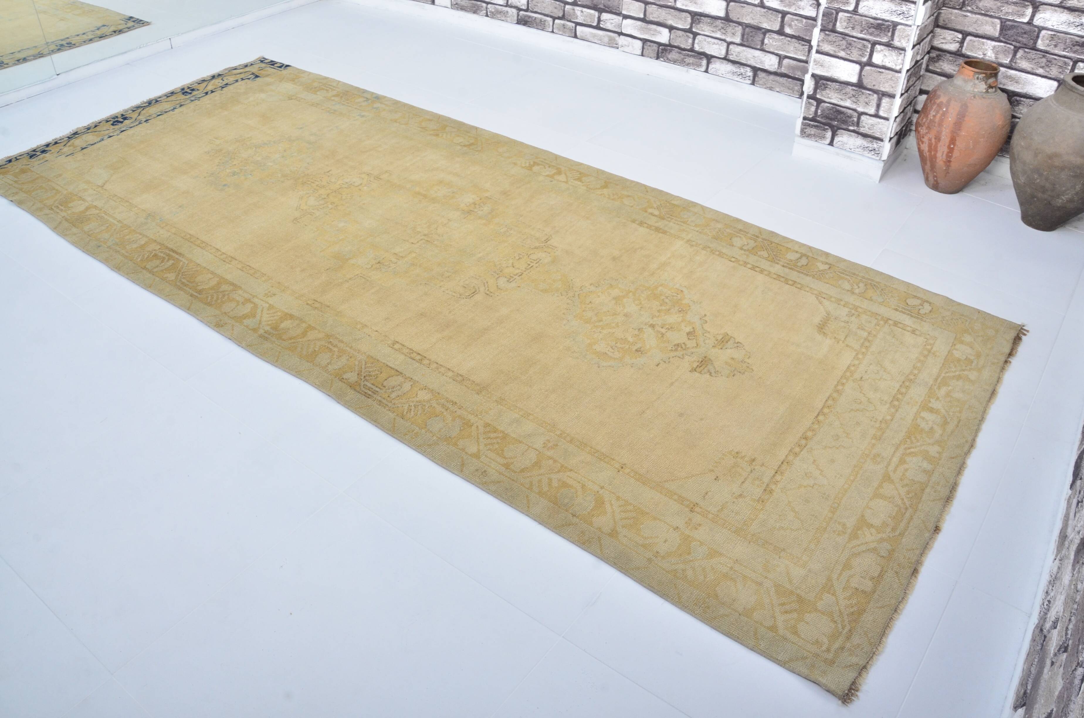 Oushak Anatolian Floor Carpet sku 3207