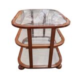 Serving table on wheels