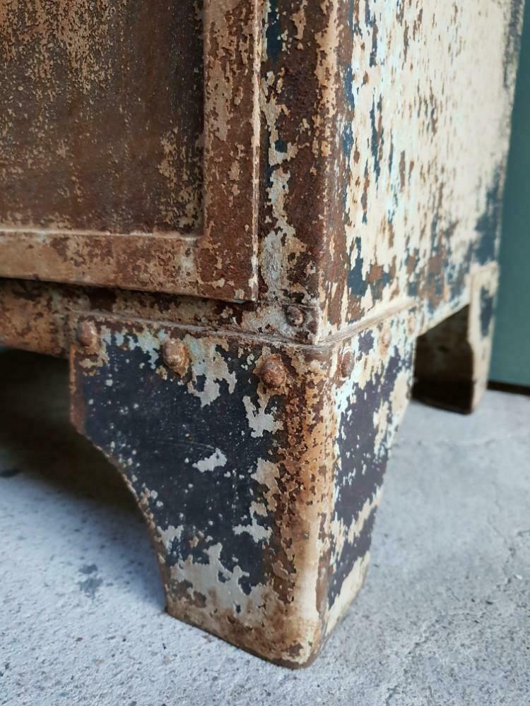 Armoire industrielle
