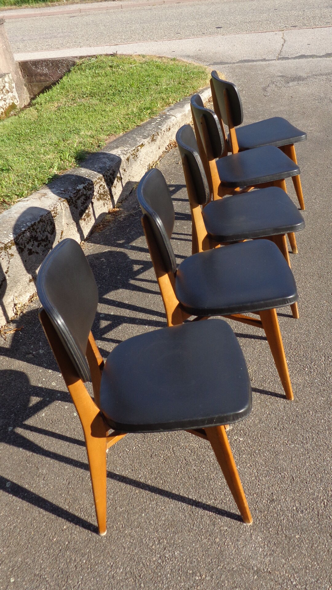 5 vintage chairs