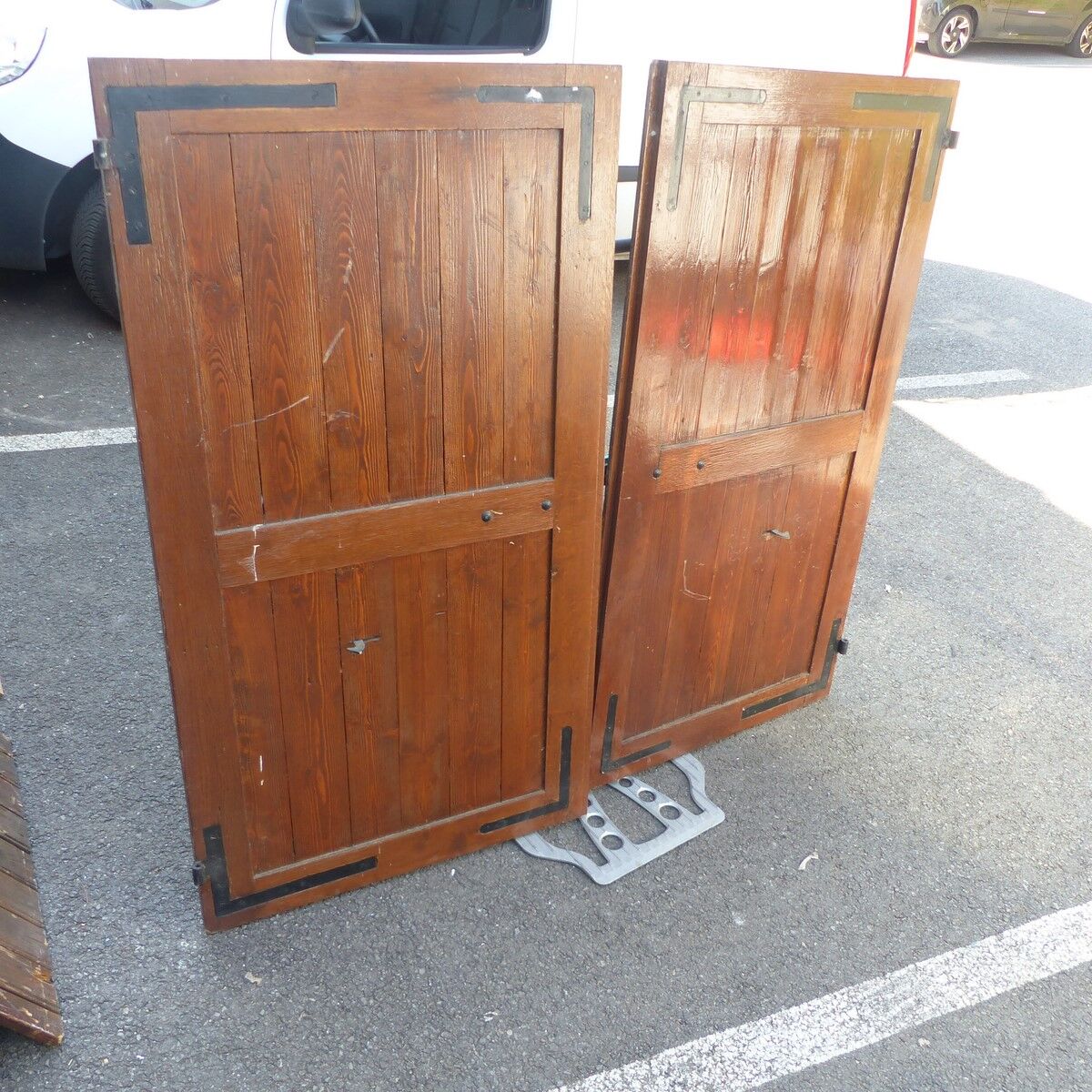 Volets ancien rustique 2 battants dim L 146 cm x H 137 cm Selency