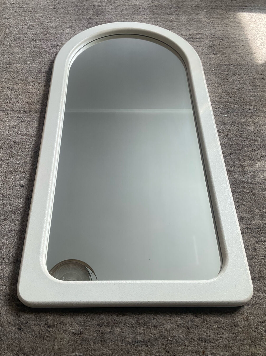 Vintage wooden mirror in white from the 70s-80s.