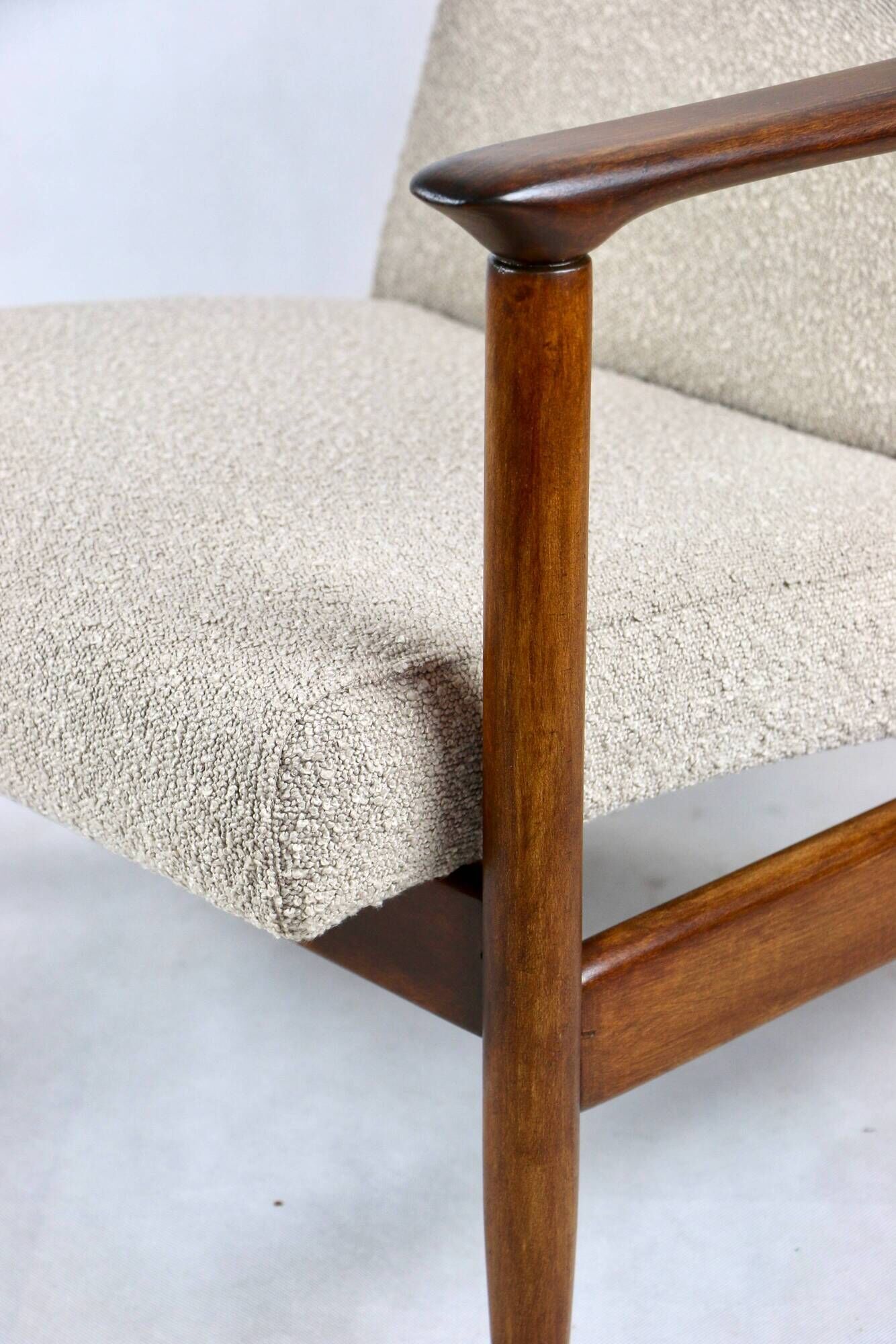 GFM-142 Chair in Beige Bouclé attributed to Edmund Homa, 1970s