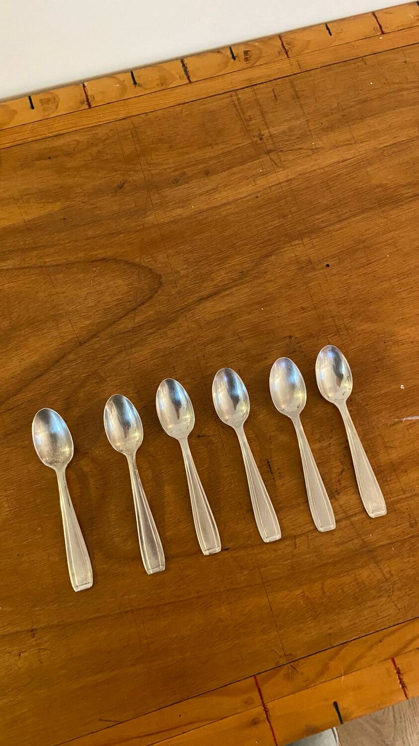 6 vintage silver plated small spoons from the 1960s