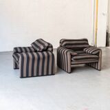 Set of 2 easy chairs 'Maralunga' by Vico Magistretti