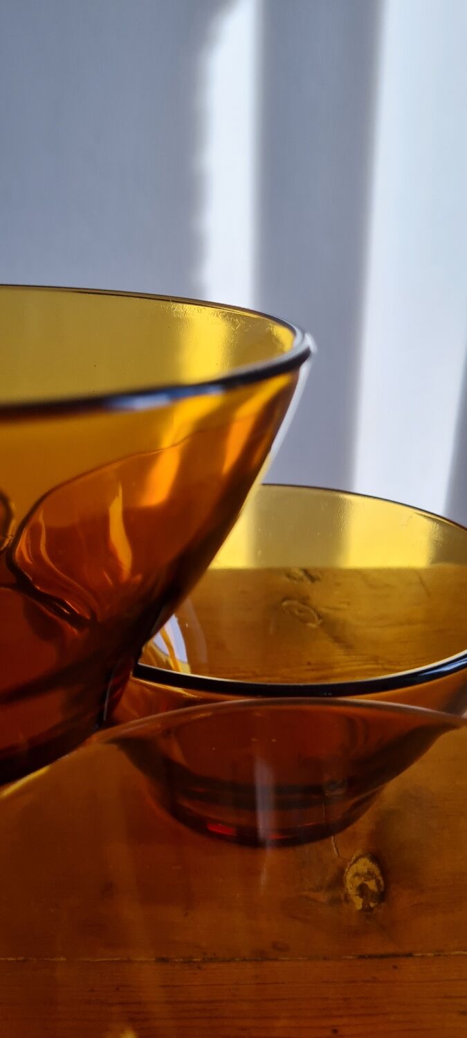 Set of 8 bowls in amber Duralex glass