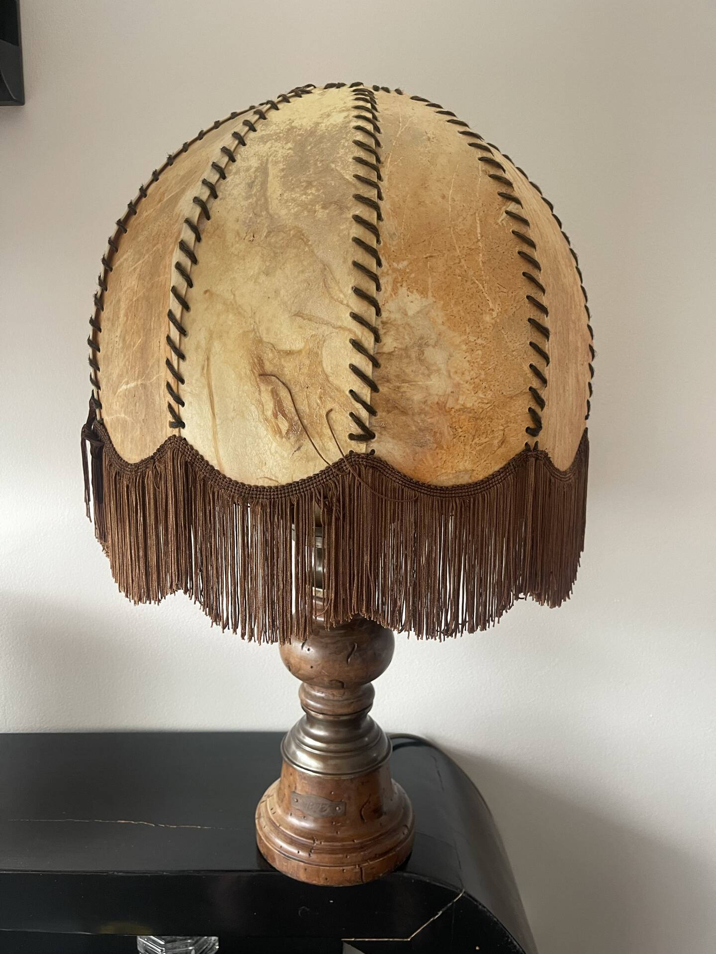 Vintage 80s wooden rustic lamp