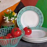 Six plates of vintage Badonviller earthenware with gold frieze