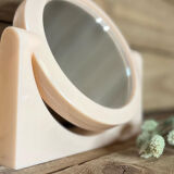 Plastic mirror year 70 round magnifying