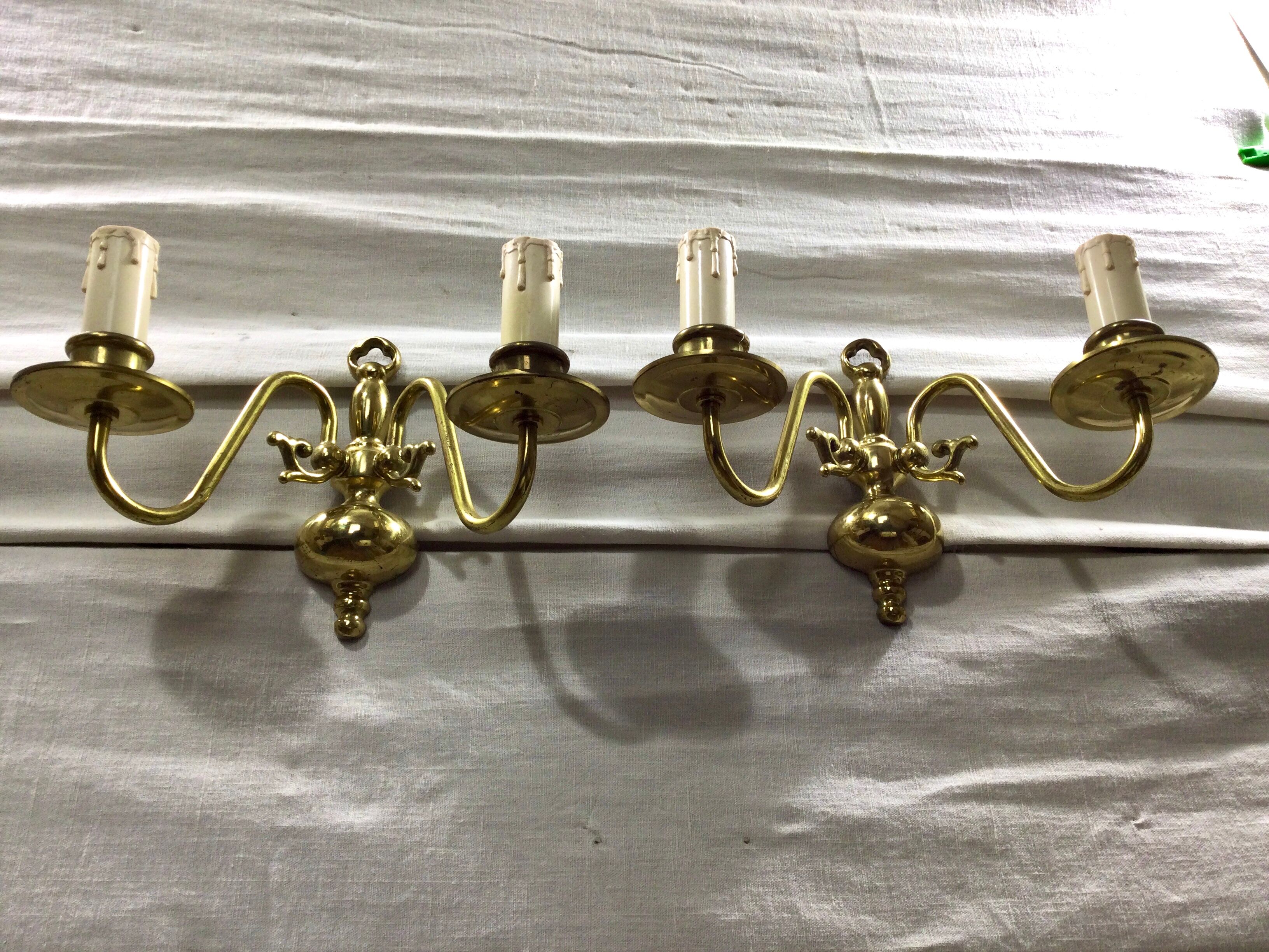 Pair of appliques 2 bronze lights in Dutch style