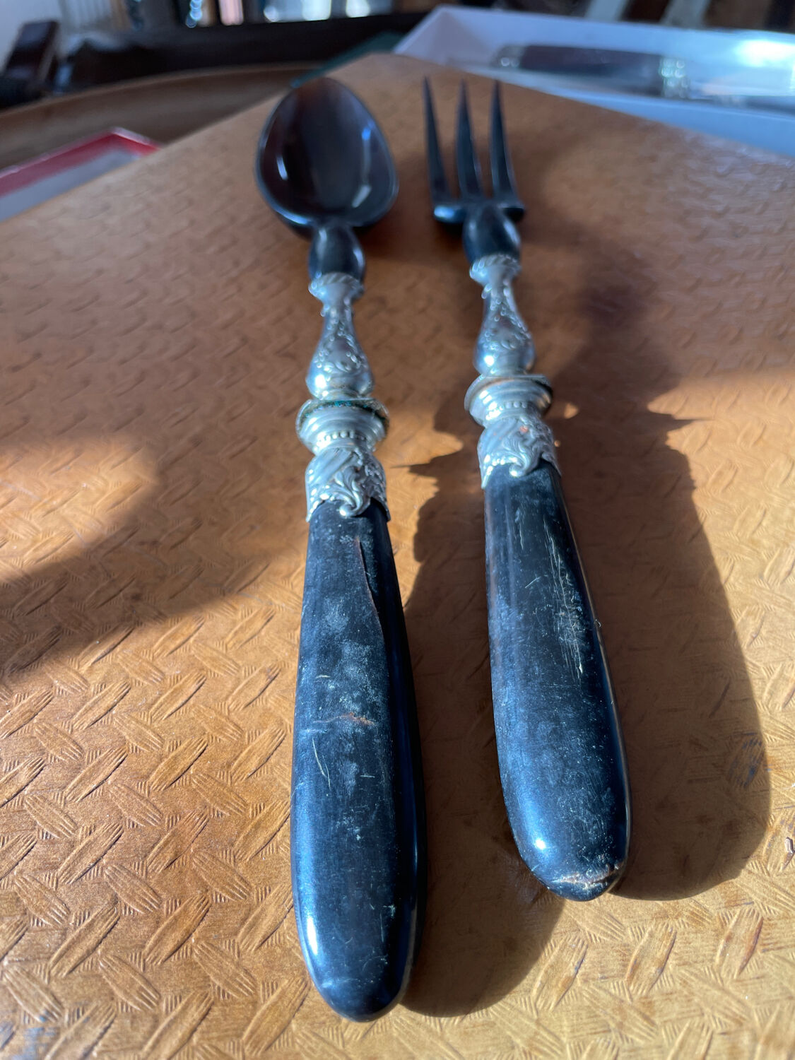 Ebony salad cutlery