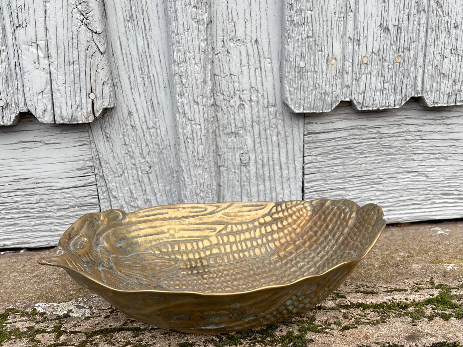 Polished brass corn cob bolt