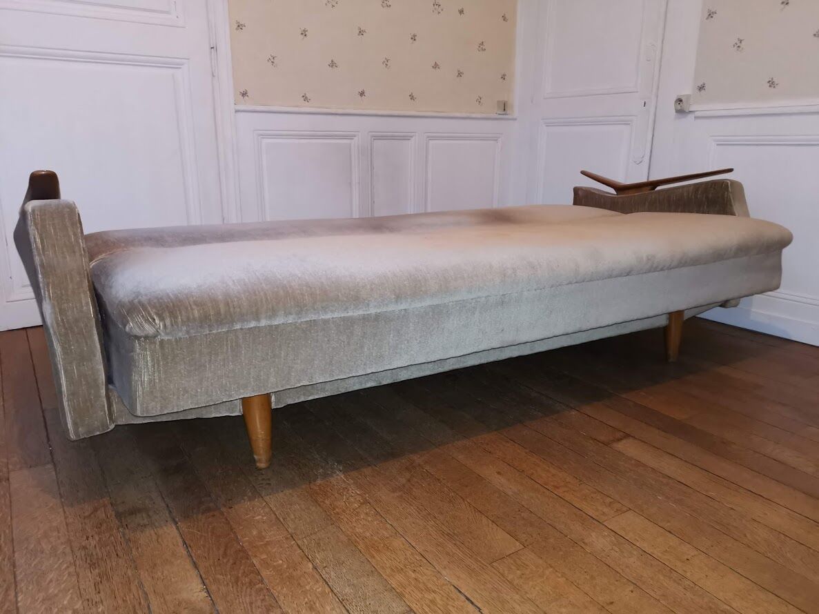 Daybed sofa green velvet water 1950