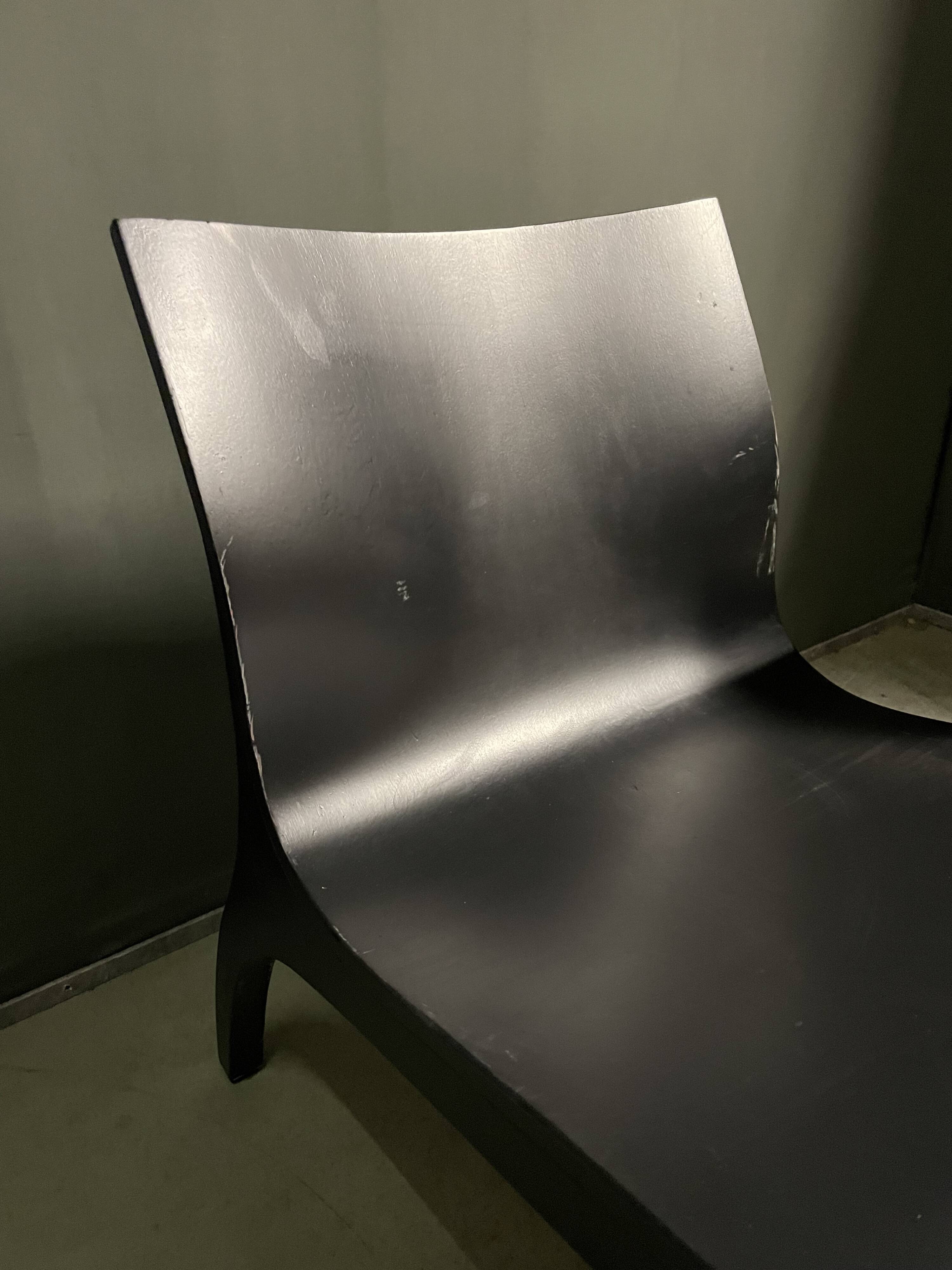 A pair Minimalist bent plywood lounge chairs